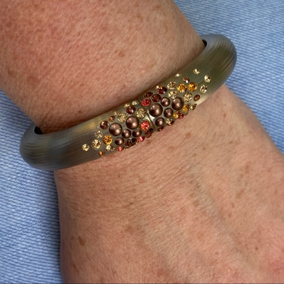 Alexis Bittar bangle bracelet Swarovski Crystal Pearl Oval hinged Lucite - Picture 6 of 7